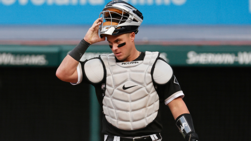 MLB Weekly Digest December 14th Edition: New York Mets Sign Catcher James McCann to Four-Year Deal