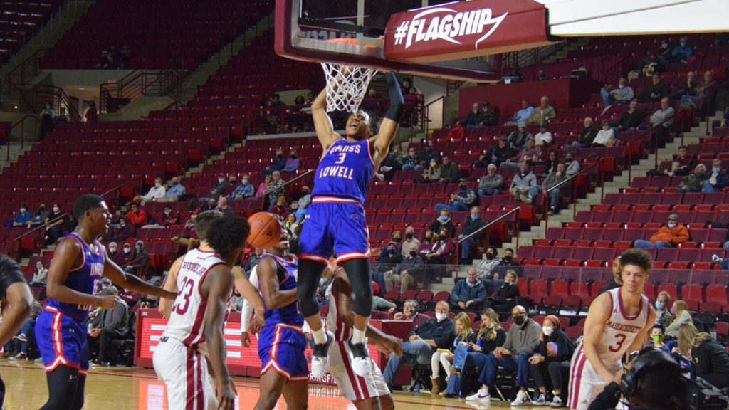 River Hawks Fight to the End in 92-81 Setback at Massachusetts