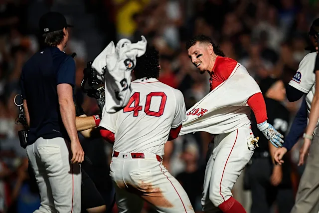 MLB