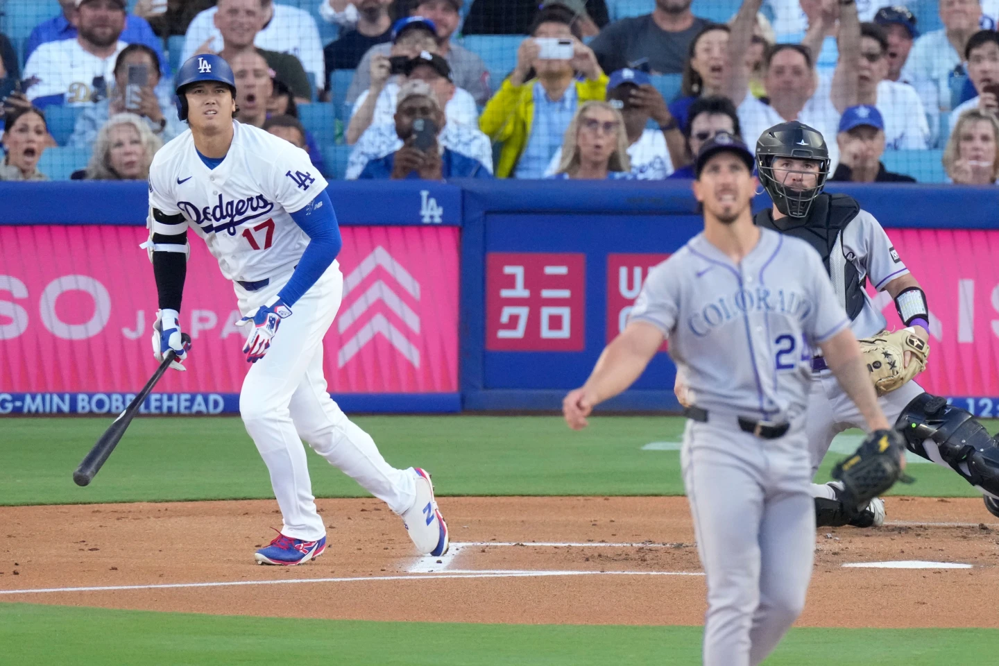 MLB