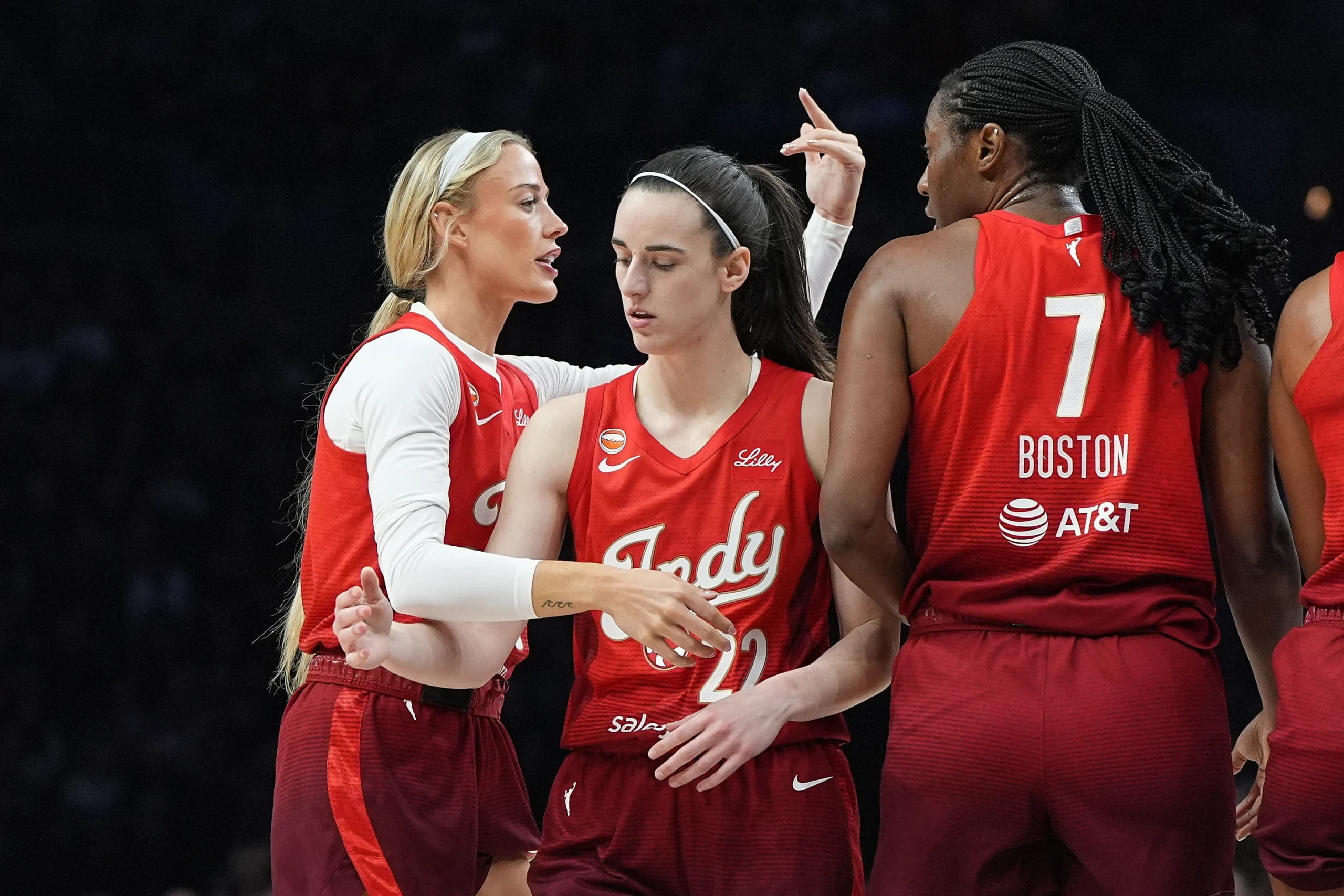 wnba fan ejection fever aces