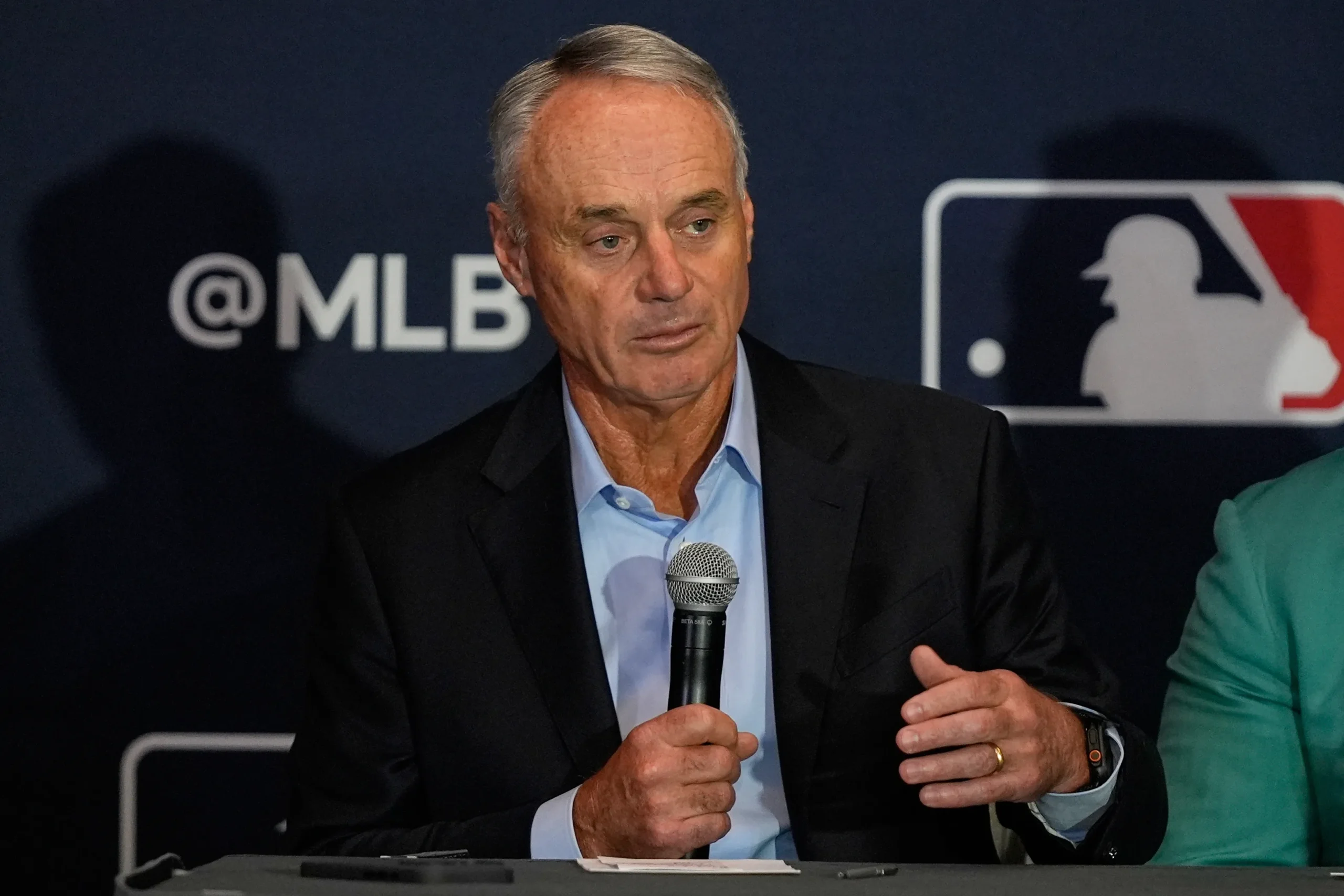 MLB